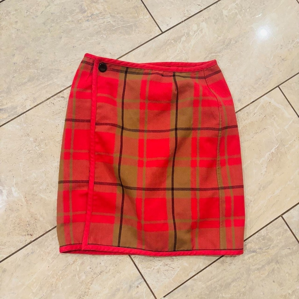 Vintage Y2K Red Tartan Plaid Fleece Wrap Skirt Button Detail Womens Size 8